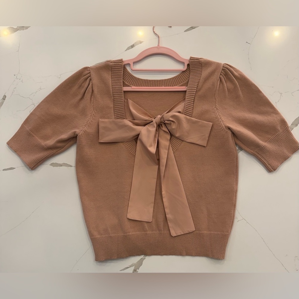 NWT - Bow-Back Puff Sleeve Knit Top XS 🌸